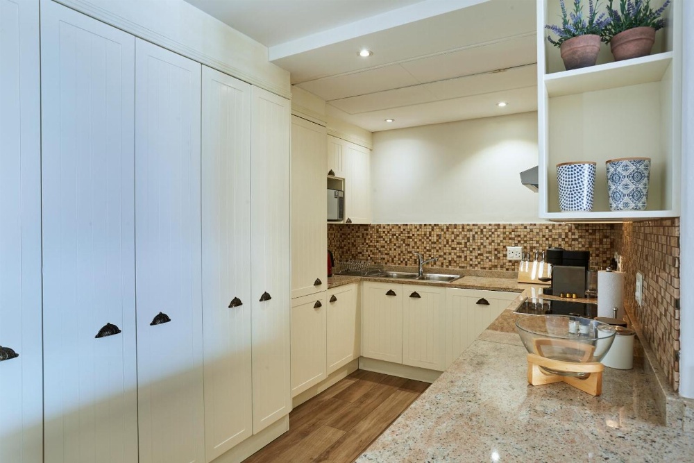 Parama 102 Parama 102